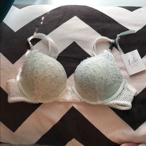 NWT Victoria’s Secret Dream Angels Push Up Bra
